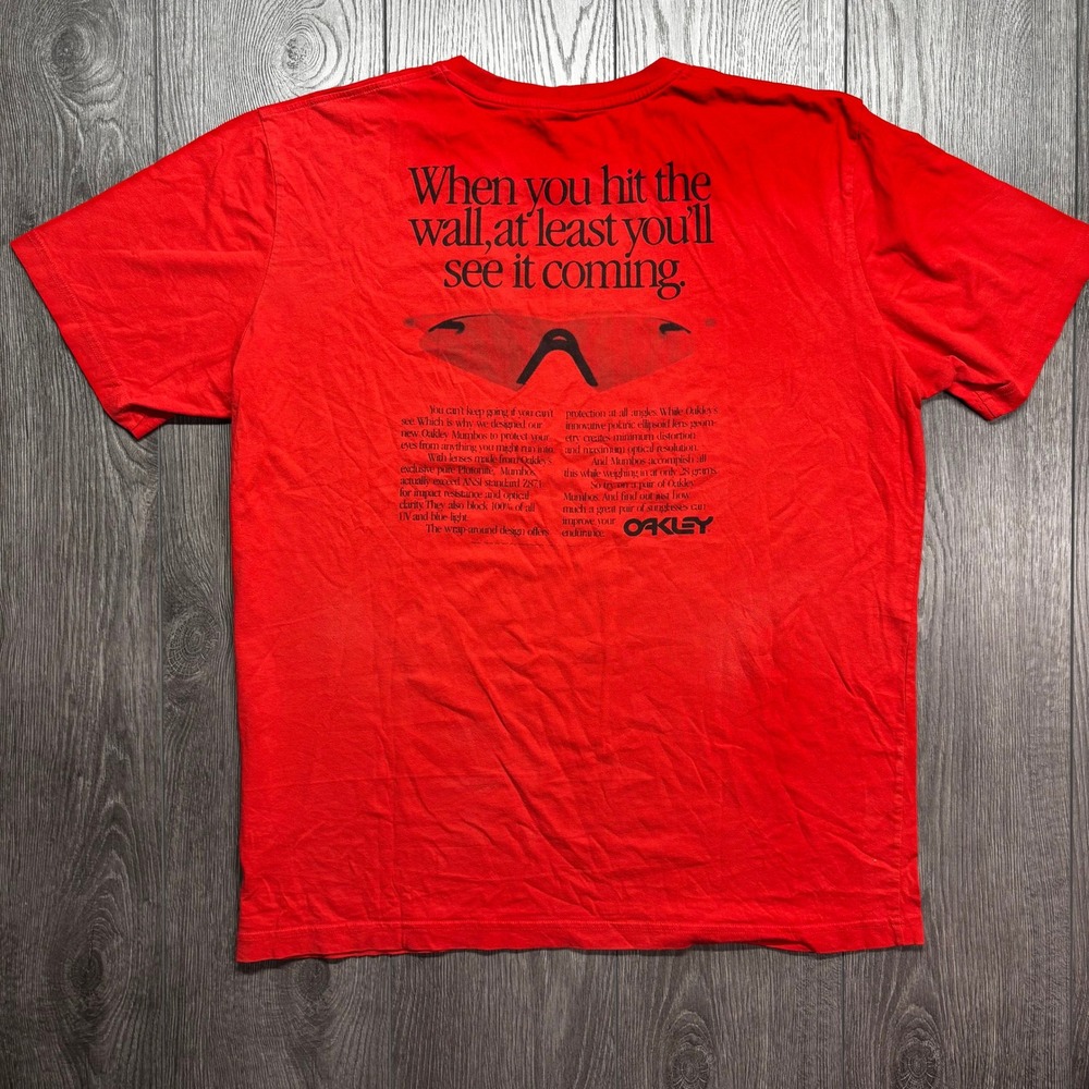 Oakley Mens Red Mumbos Graphic Logo T-Shirt Regular Fit Size 2XL Short Sleeve
